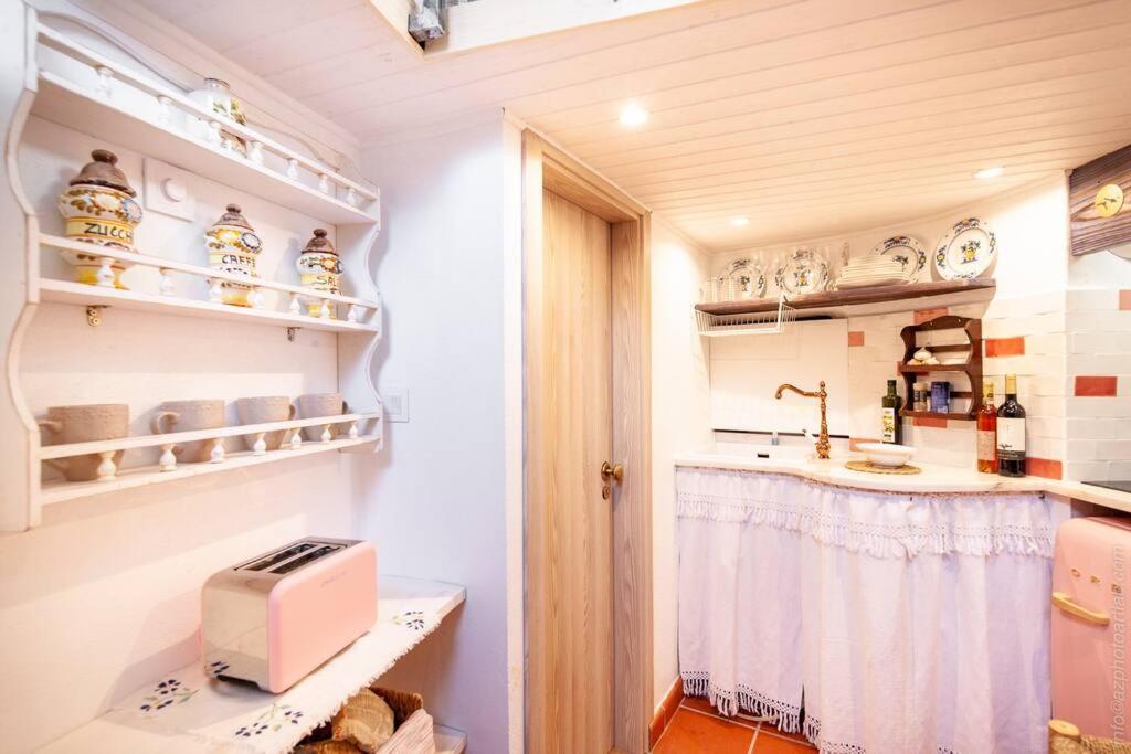 לוריניה Cozy Windmill Close To The Beach מראה חיצוני תמונה